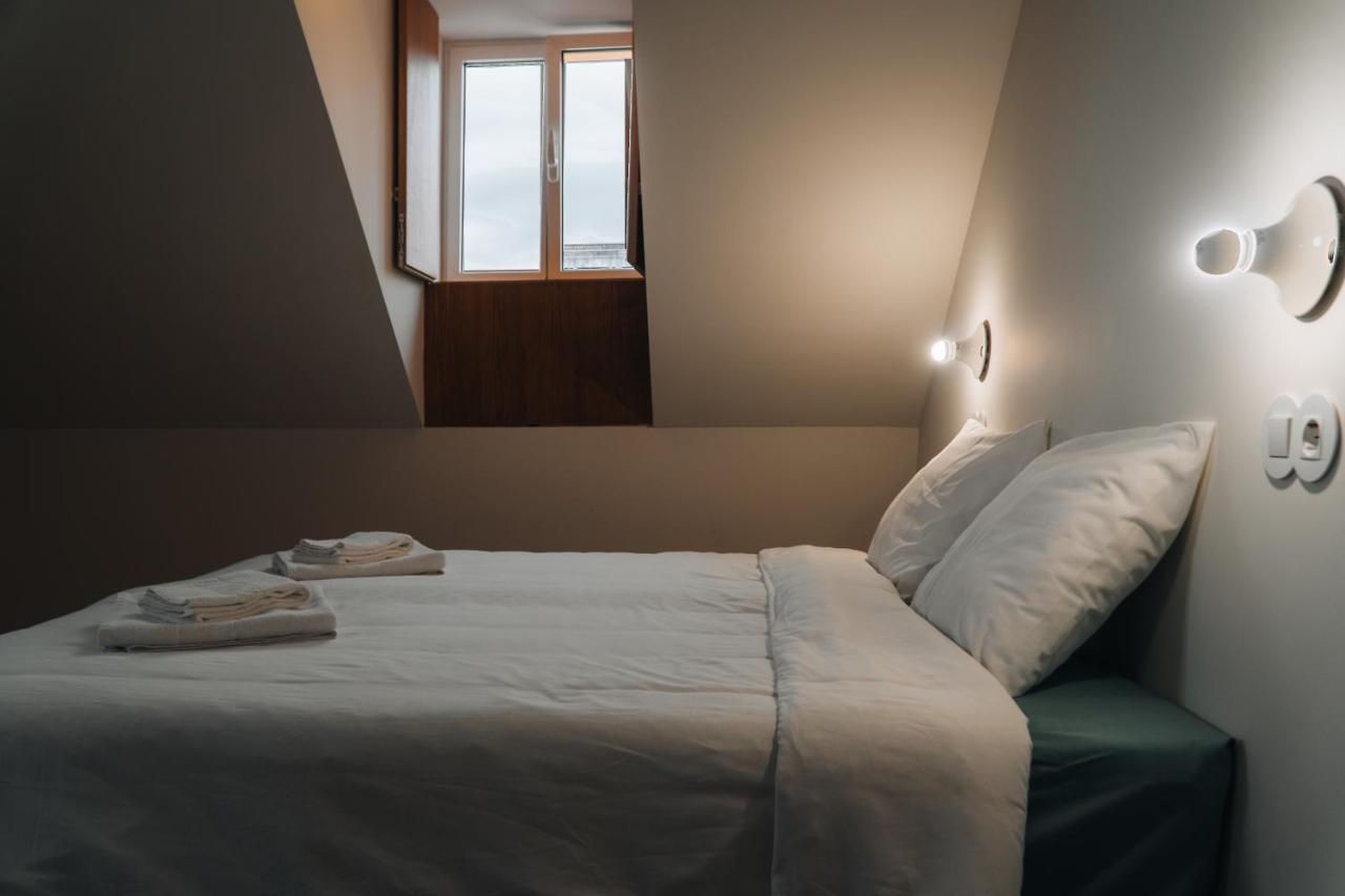 Castel - Creative Living Hostel Penela Exterior photo