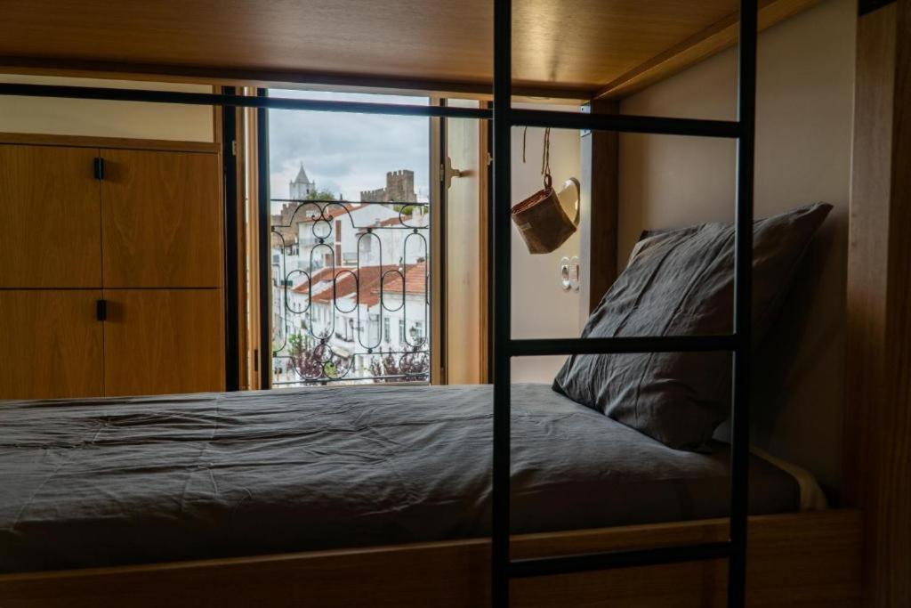 Castel - Creative Living Hostel Penela Exterior photo